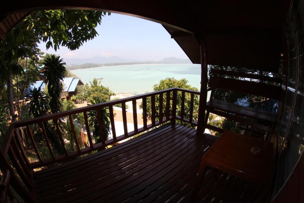 Moon Beach Resort Ko Pha Ngan Pokoj fotografie